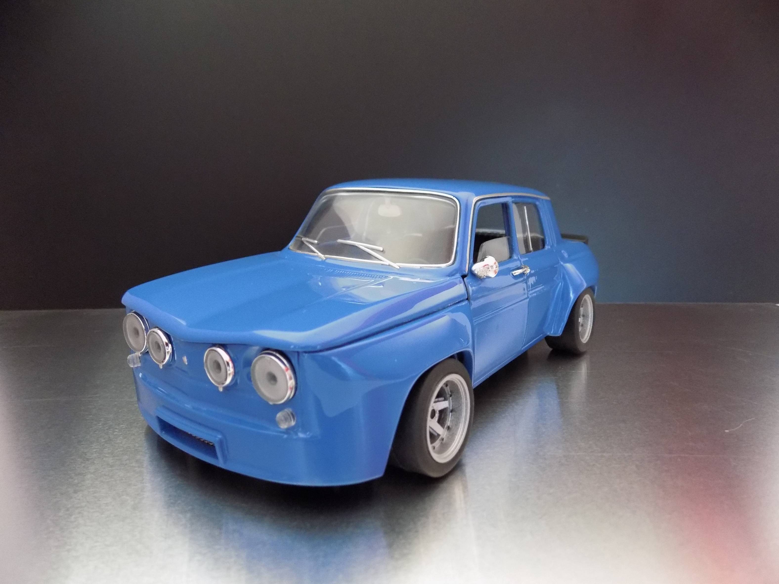 Miniature Solido 1/18 – Renault 8 – Collection Occasion
