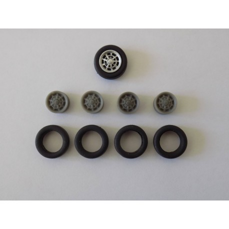 Jeu de 4 Roues avec Pneus Renault 12 échelle 1/43ème